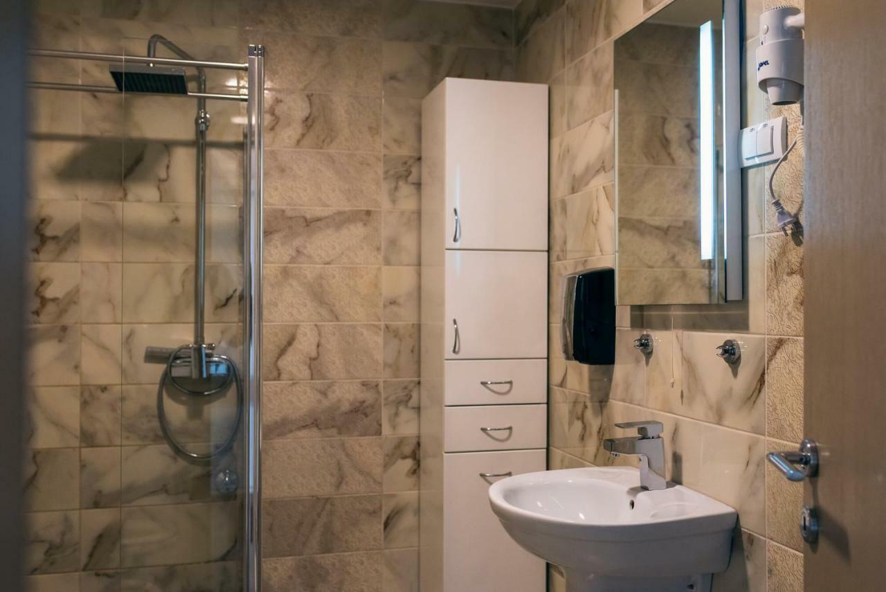 Hotel Euforia Lounge Šabac المظهر الخارجي الصورة